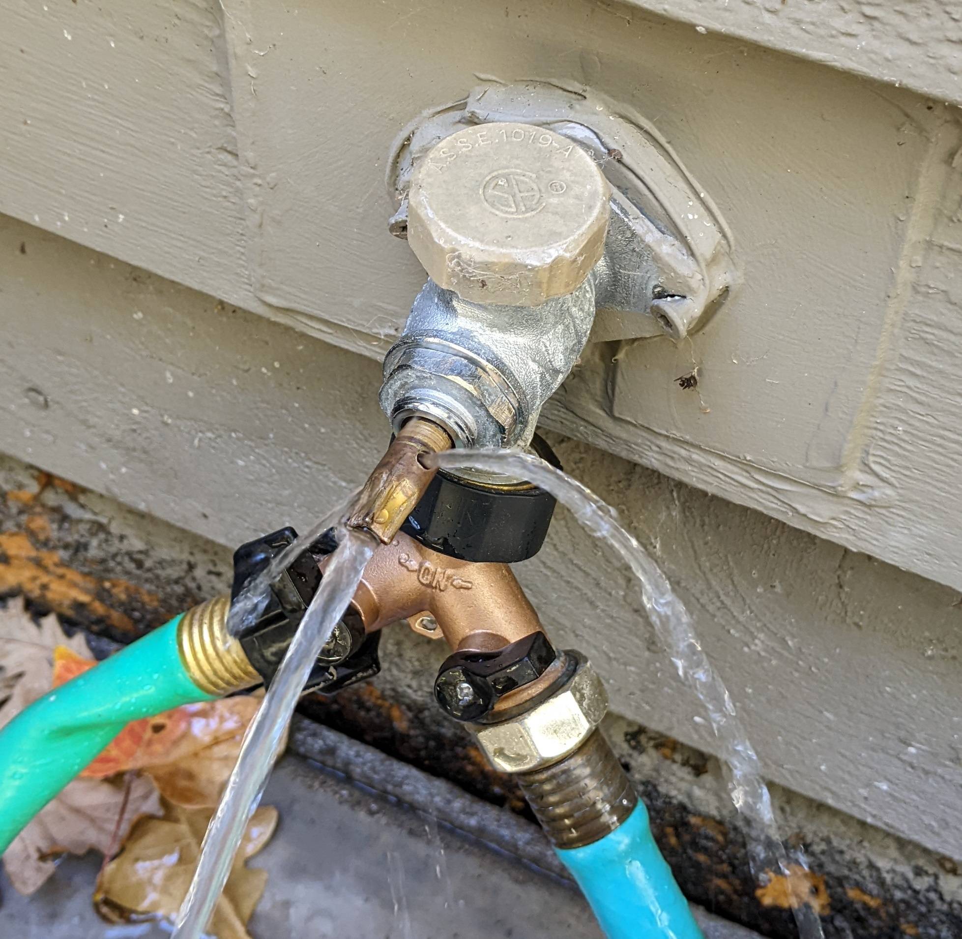How To Stop A Hose From Leaking